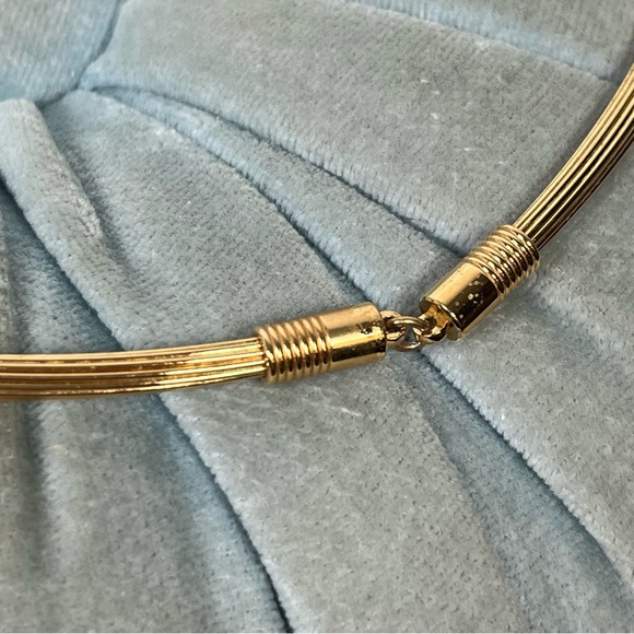 Vintage Signed Monet Gold Plated Tube Collar Necklace Classic - Picture 6 of 12